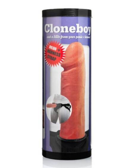 CLONEBOY - DILDO & GURTGURT