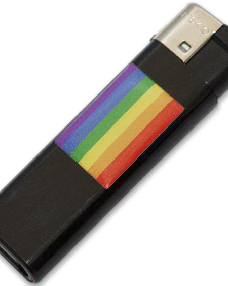 PRIDE - FEUERZEUG SCHWARZ MIT LGBT FLAGGE