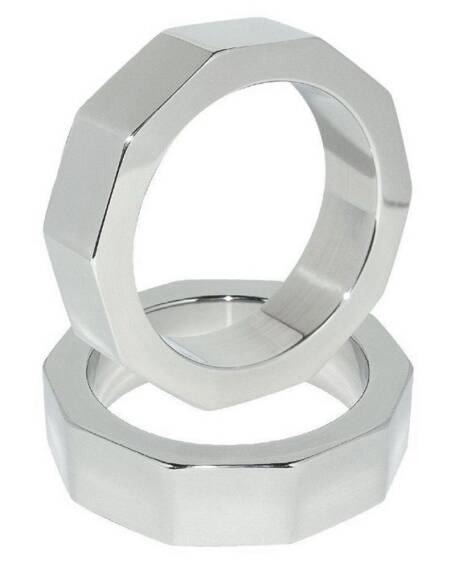 METAL HARD - PENIS UND HODENMUTTERRING 55 MM